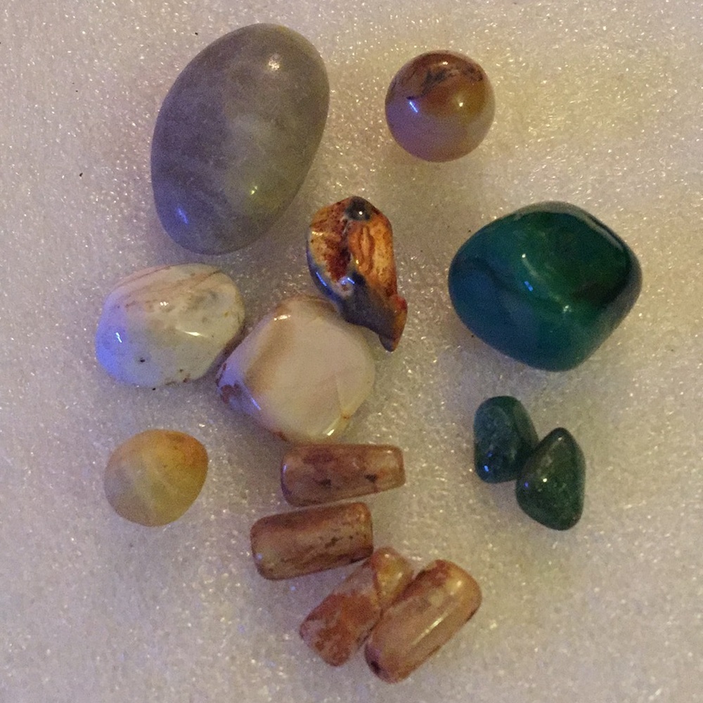 Deferent kind of stone bundle